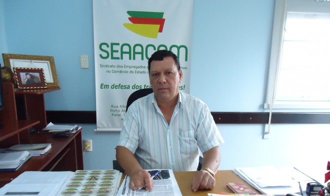 Presidente do SEAACOM, José Providel
